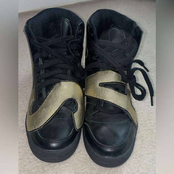 Jeremy Scott x Adidas - Picture 1 of 7